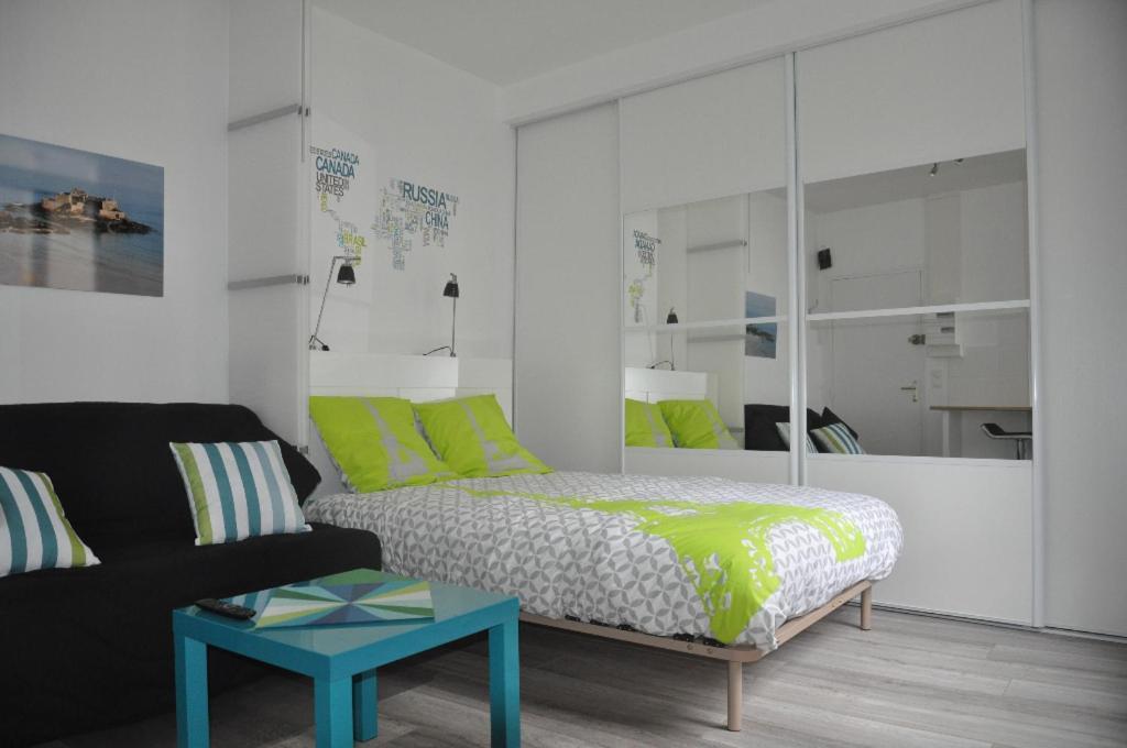 Studio lumineux Intra-muros à 2 pas de la plage. Saint-Malo Extérieur photo